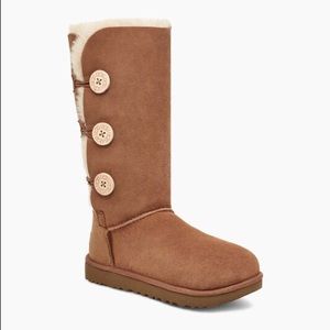 Ugg Bailey Button Triplet II Boot